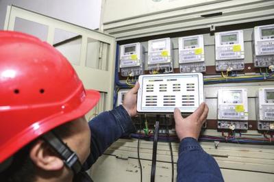 居民質(zhì)疑新電表有問(wèn)題 3小時(shí)用了700多元電費(fèi)